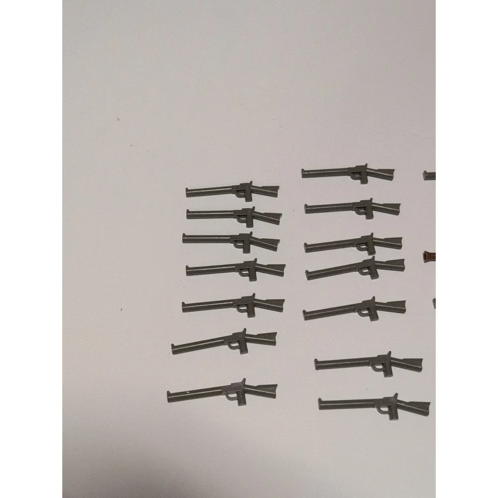 Vintage LEGO Bulk Weapons & Tools Lot - 17 Rifles, 4 Pistols, 1 Blunderbuss‎ +++